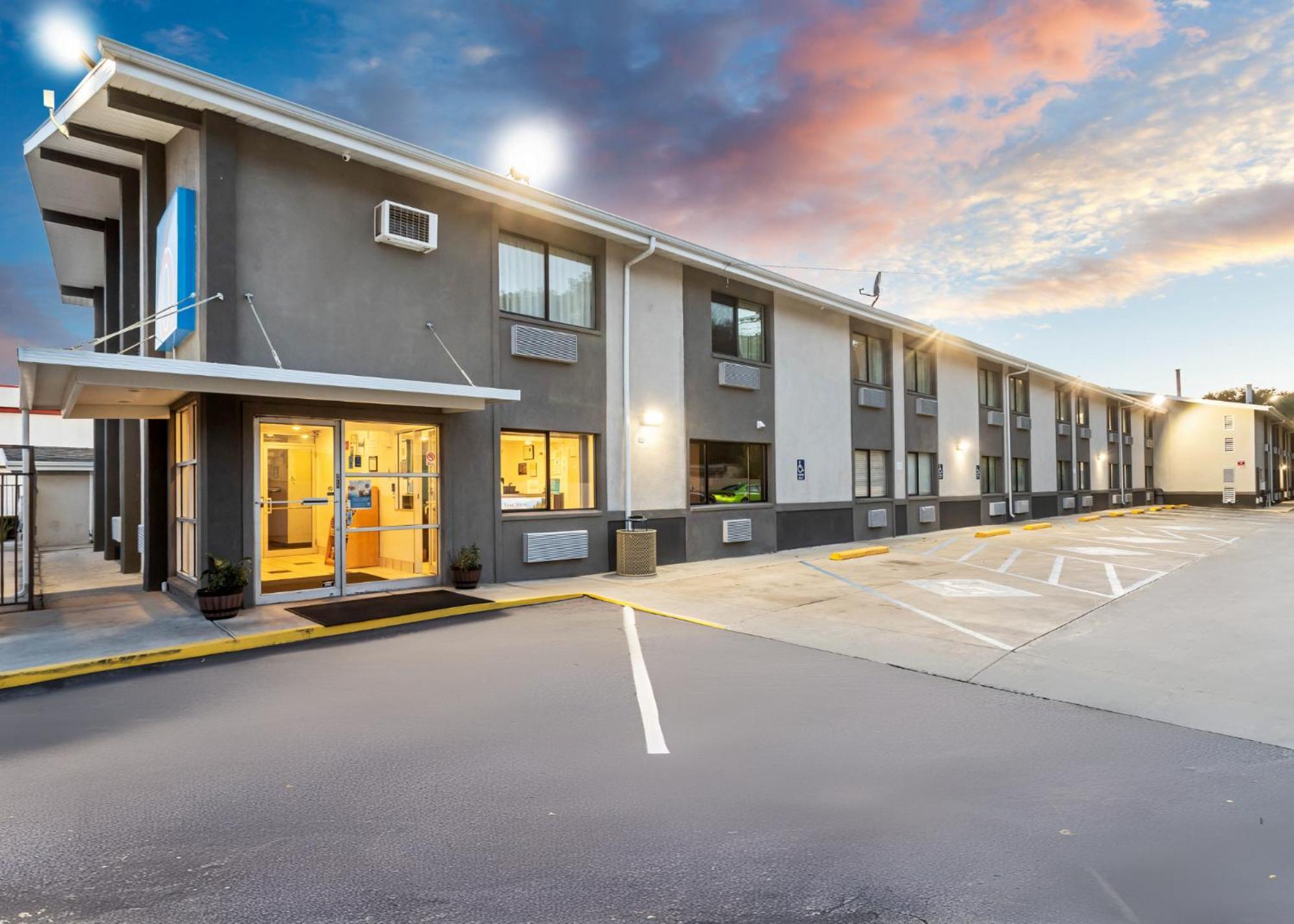 Motel 6 Ogden, Ut- Downtown Exterior foto